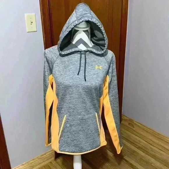 Under Armour sweatshirt size small. - Picture 1 of 5